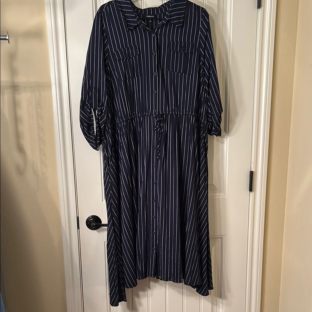 Torrid Navy and White pin stripe dress 3 - Picture 3 of 5